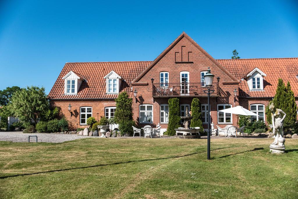 Det Gamle Mejeri Aparthotel Stokkebro ภายนอก รูปภาพ