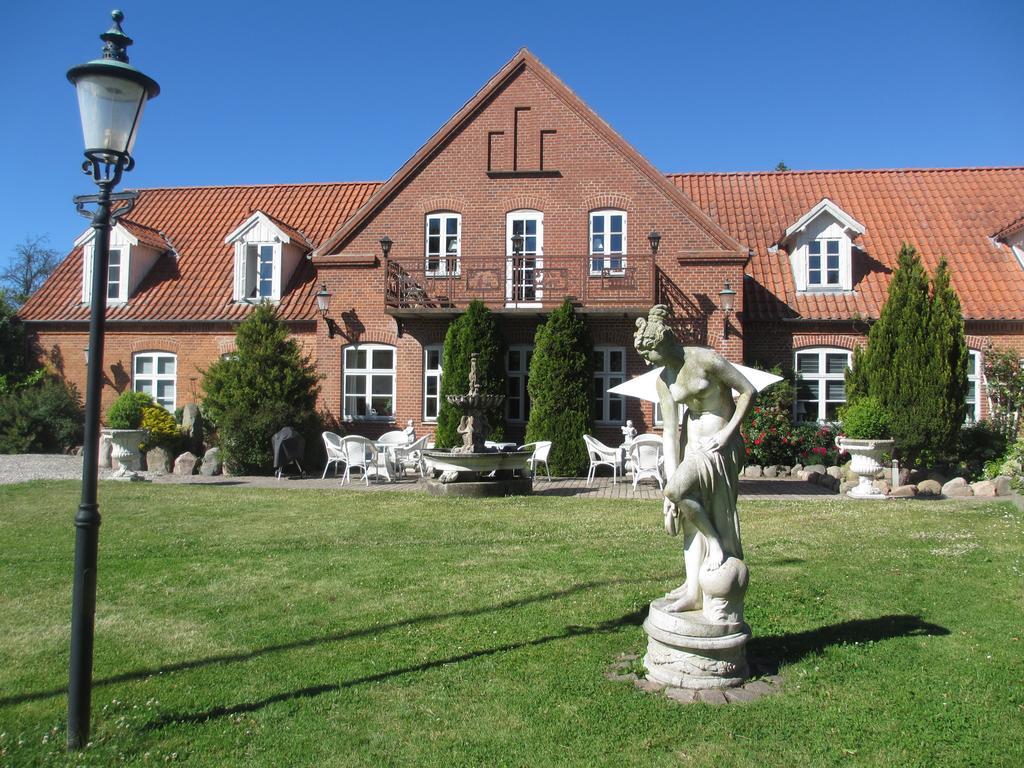 Det Gamle Mejeri Aparthotel Stokkebro ภายนอก รูปภาพ